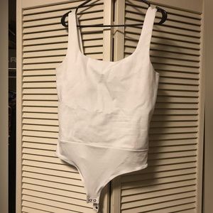 NWT Express Textured Square Neck Body Contour Thong Bodysuit White - L